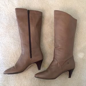 size 7.5 ainger brown leather boots